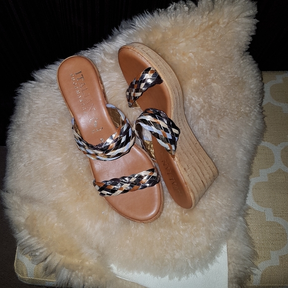 Sandals - Picture 4 of 4